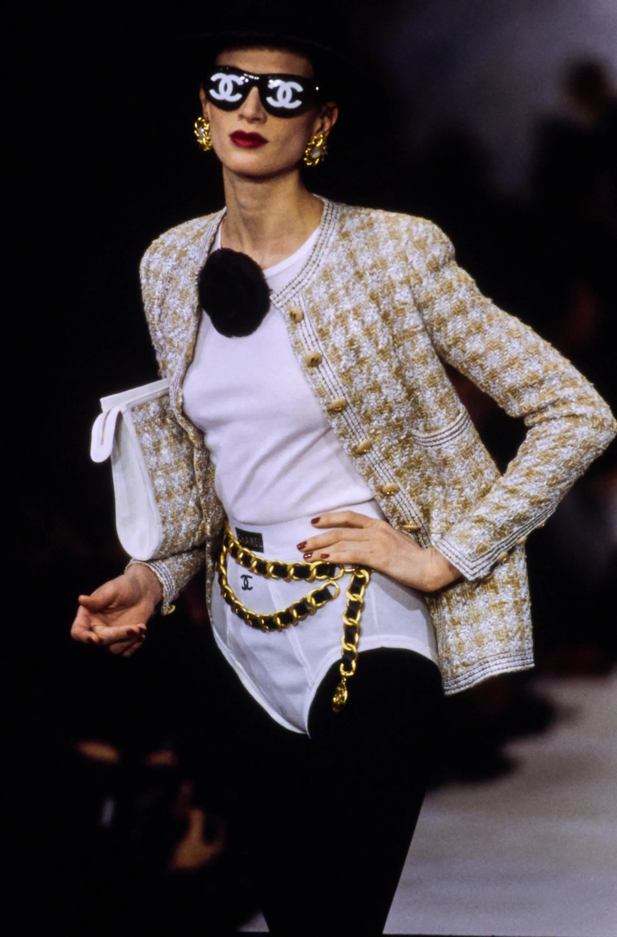 1993 ICONIC SAND TWEED JACKET, SIZE 34