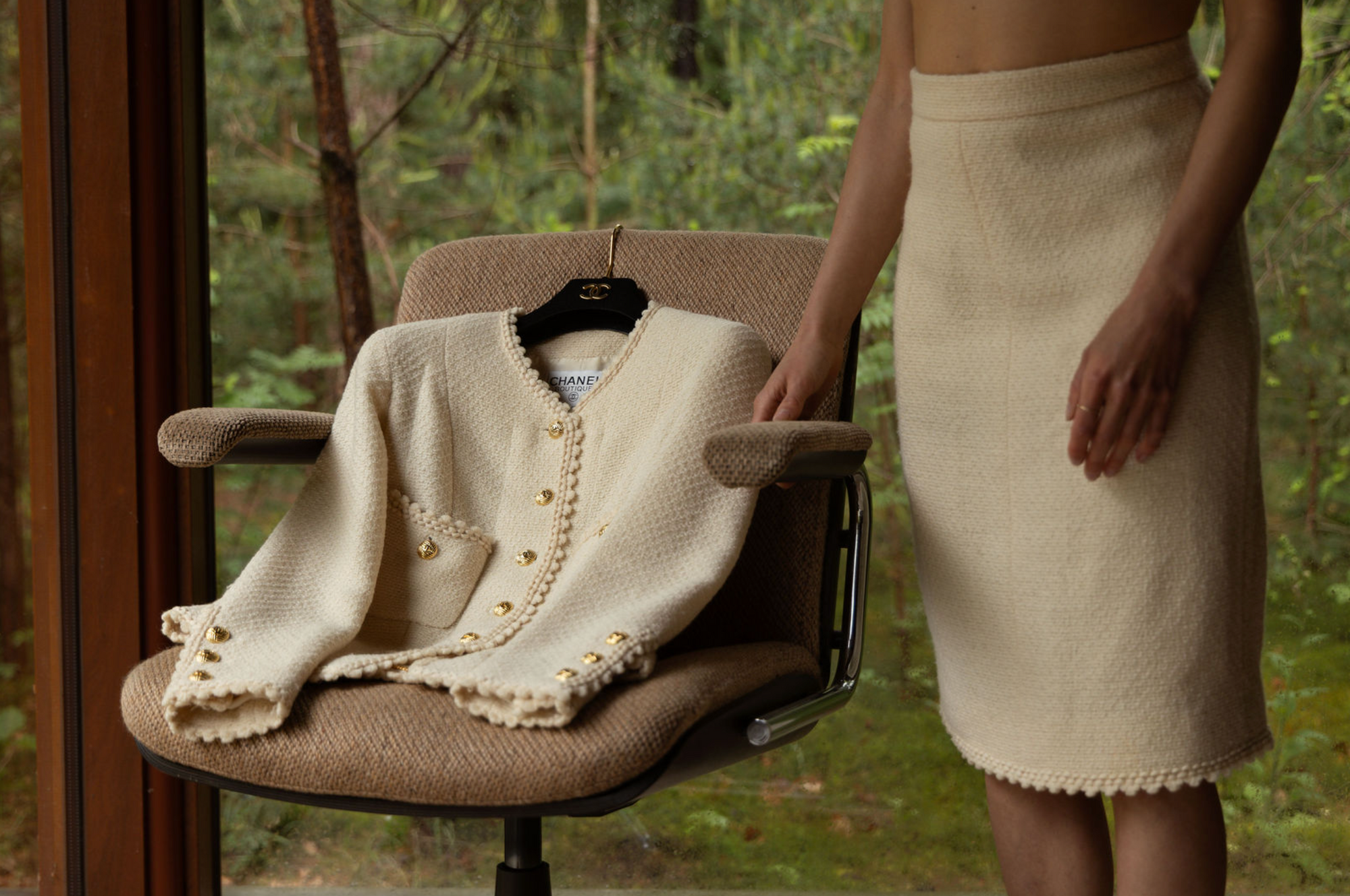 1990 CREAM TWEED SUIT - SIZE 34