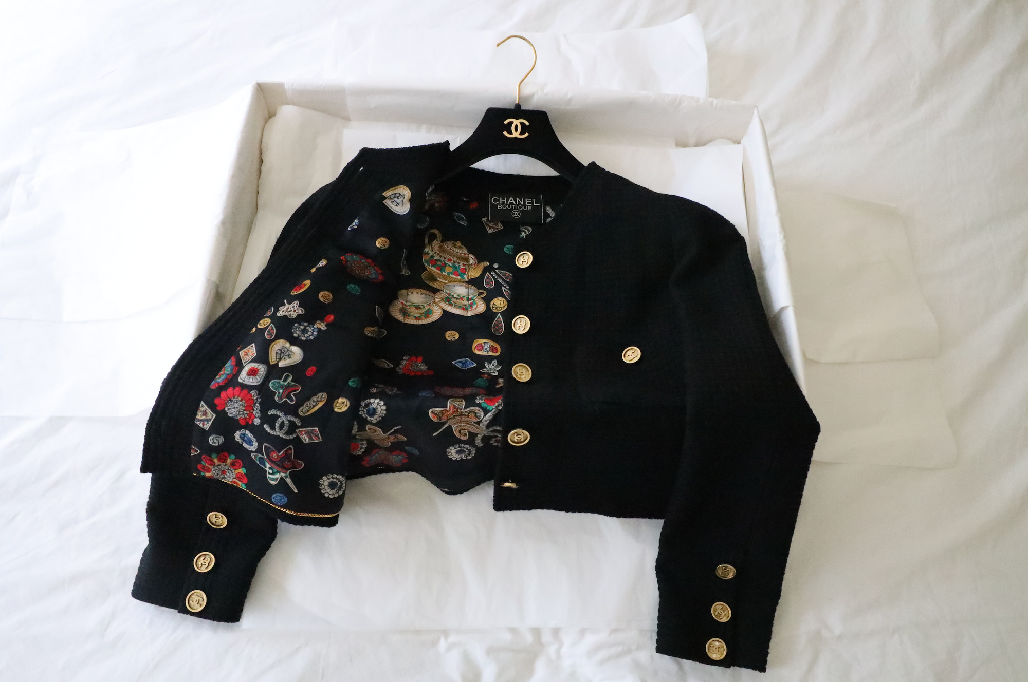 1990 LBJ colorful lining - SIZE 40