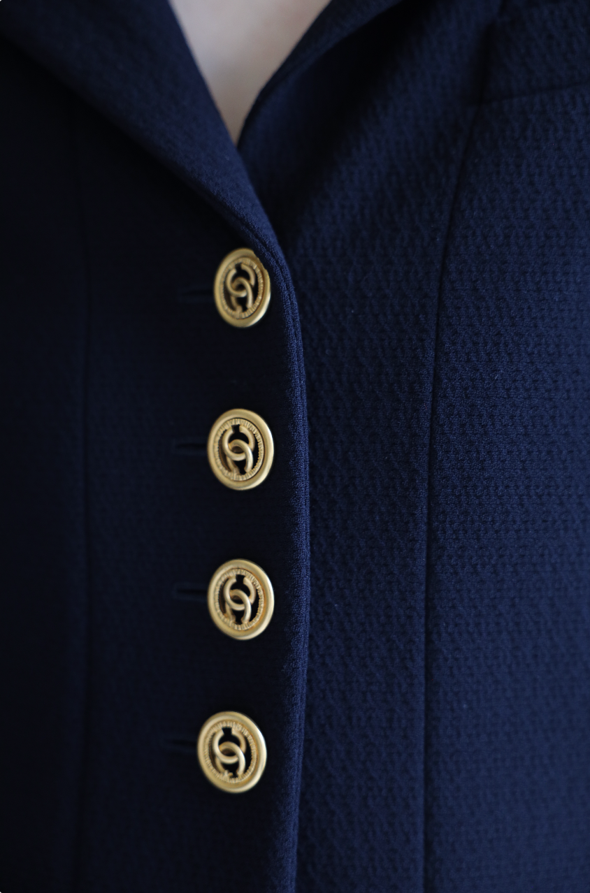 1993 NAVY BLAZER, SIZE 34/36